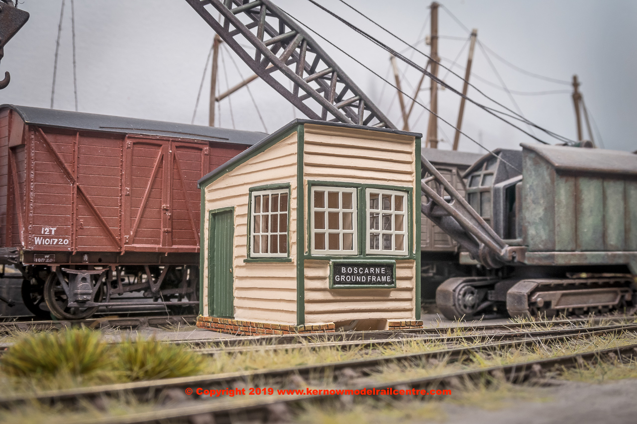  44-182Z Bachmann Scenecraft LSWR Ground Frame Hut - Boscarne Jn Image