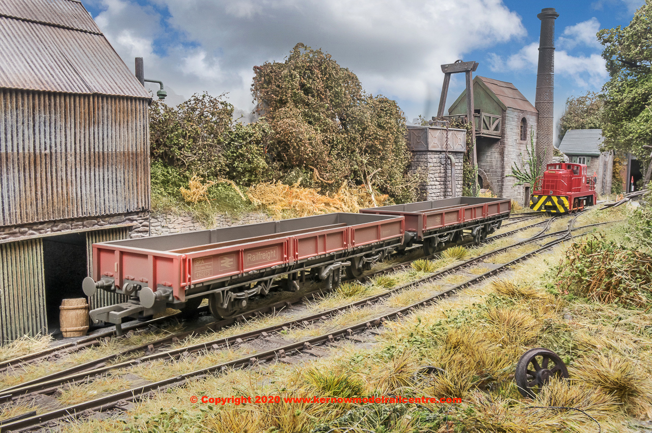 SB005D SPA Wagon Railfreight Weathered SB005D SPA Wagon Railfreight Weathered Image