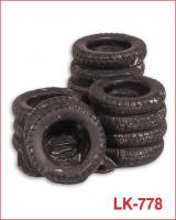 LK-778 Peco Pile of Tyres