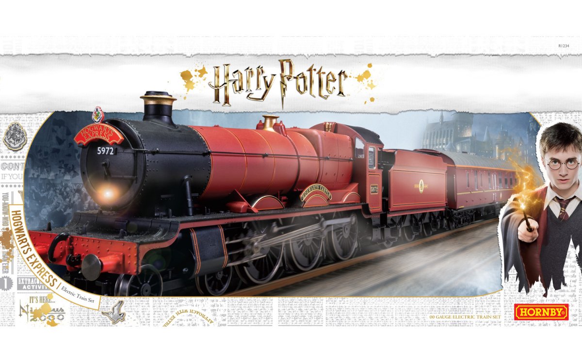 R1234 Hornby Hogwarts Express Train Set