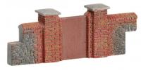R8979 Hornby Skaledale Brick Walling - Gates & Piers.