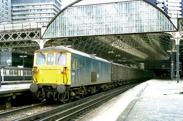 K2805 Dapol Class 73 Image