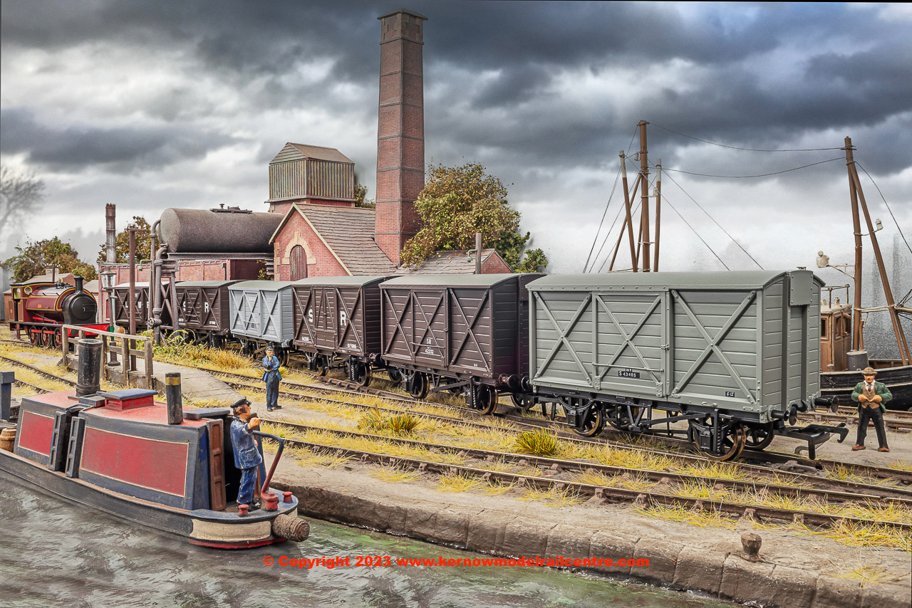 EFE Rail D1410 D1408 D1406 LSWR Wagons Image