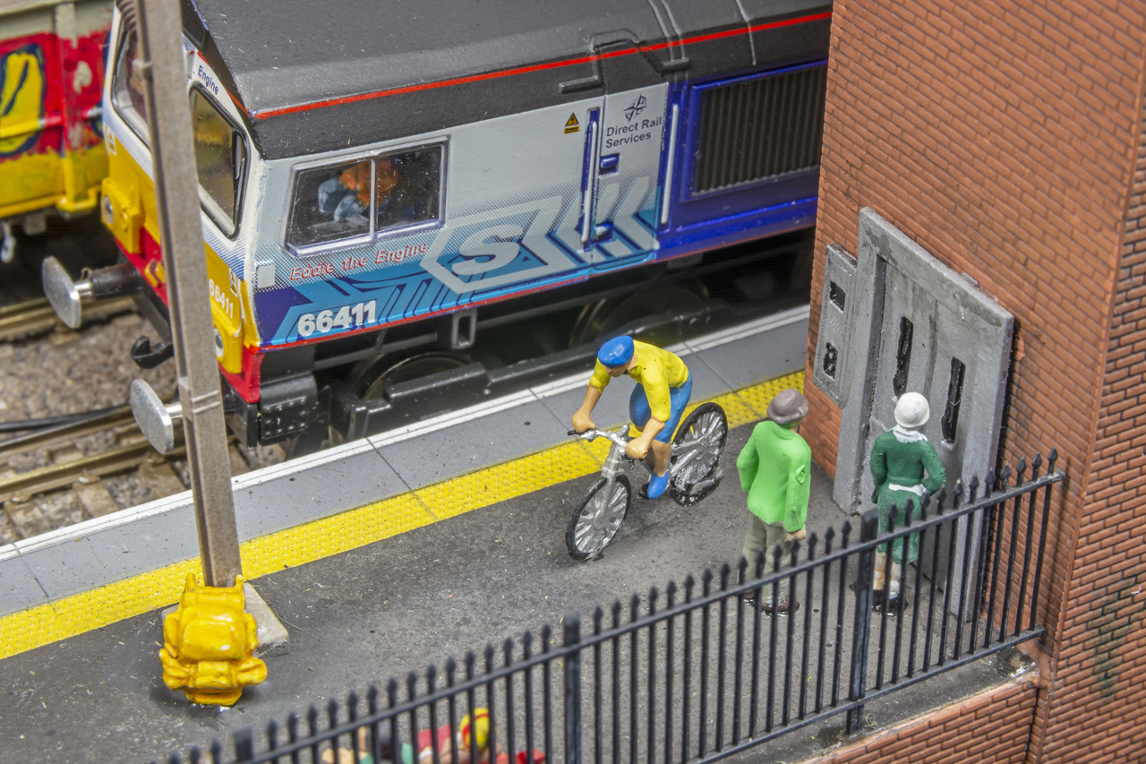 KMRC Guildford Branch BTP Safety Diorama