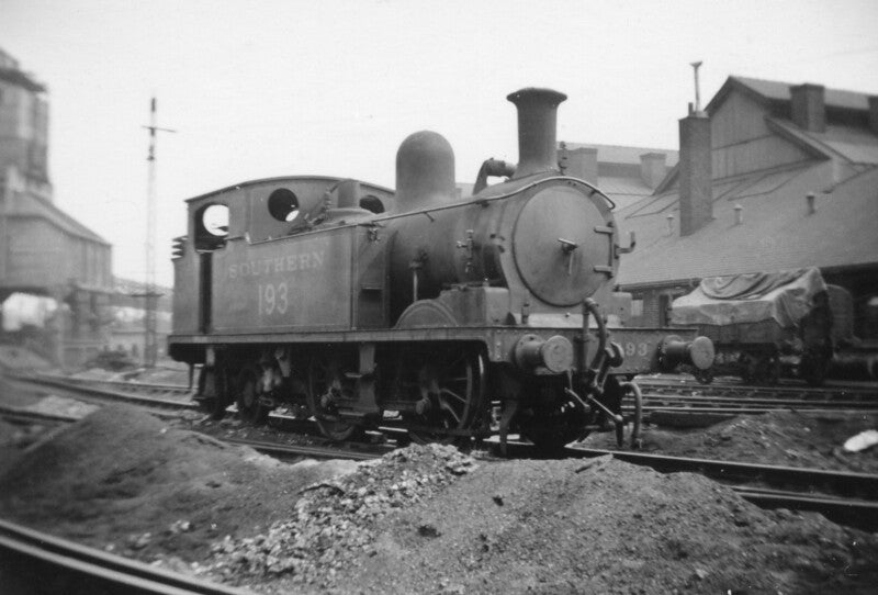 KMRC Locomotive LSWR Adams O2 - OO Gauge