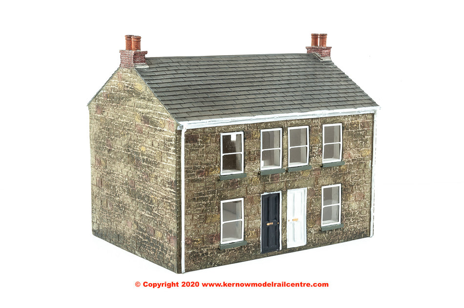 44-125Z Bachmann Scenecraft Cornish Terraced Cottages