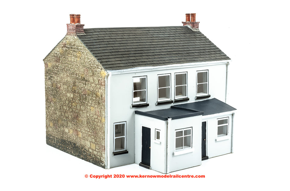 44-125Z Bachmann Scenecraft Cornish Terraced Cottages