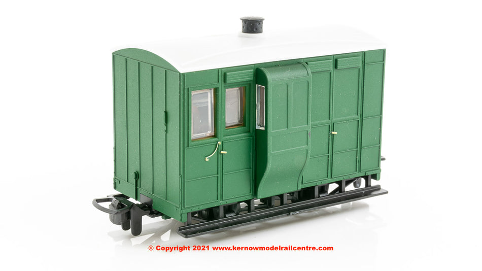 GR530UG Peco GVT 4-wheel brake coach in plain green livery