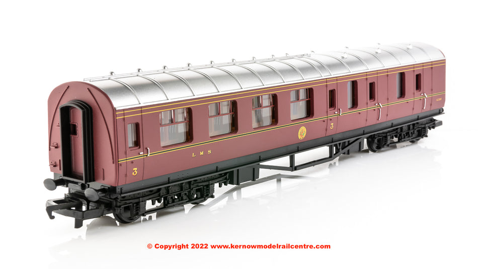 R4389 Hornby Railroad LMS Brake Third Coach number 5200