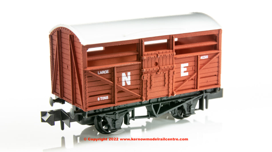 NR45E Peco Cattle Truck number 412511 in NE Brown Livery