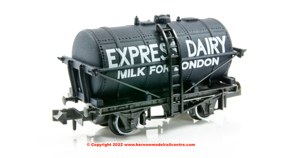NRP168 Peco Milk Tank Wagon in Express Dairies livery