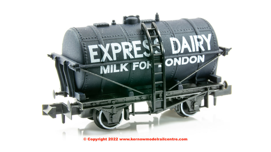 NRP168 Peco Milk Tank Wagon in Express Dairies livery