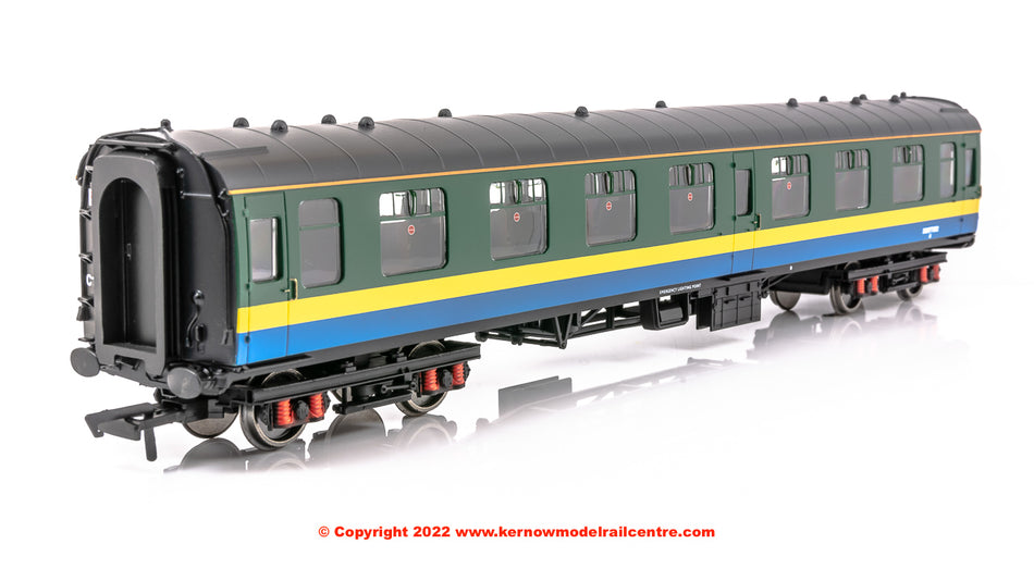 R40028 Hornby Mk1 Brake Force Runner Coach number ADB977352