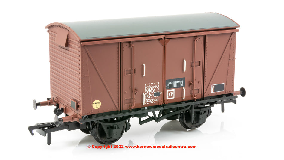 38-874 Bachmann BR 12T Vanwide Ventilated Van BR Bauxite