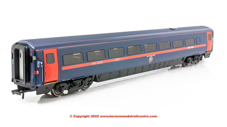 R40165 Hornby Mk4 Open First Coach M number 11417 in GNER