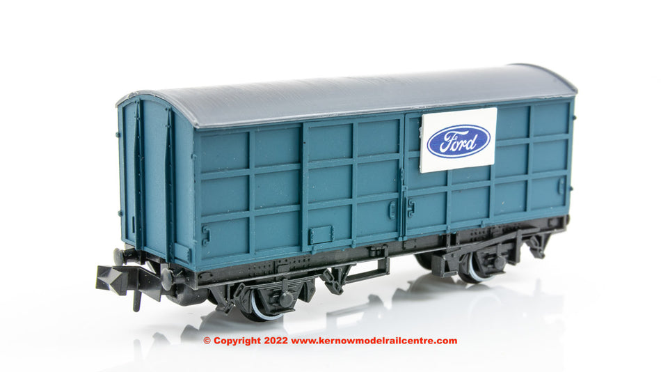 NRP55 Peco Pallet Van in Ford livery