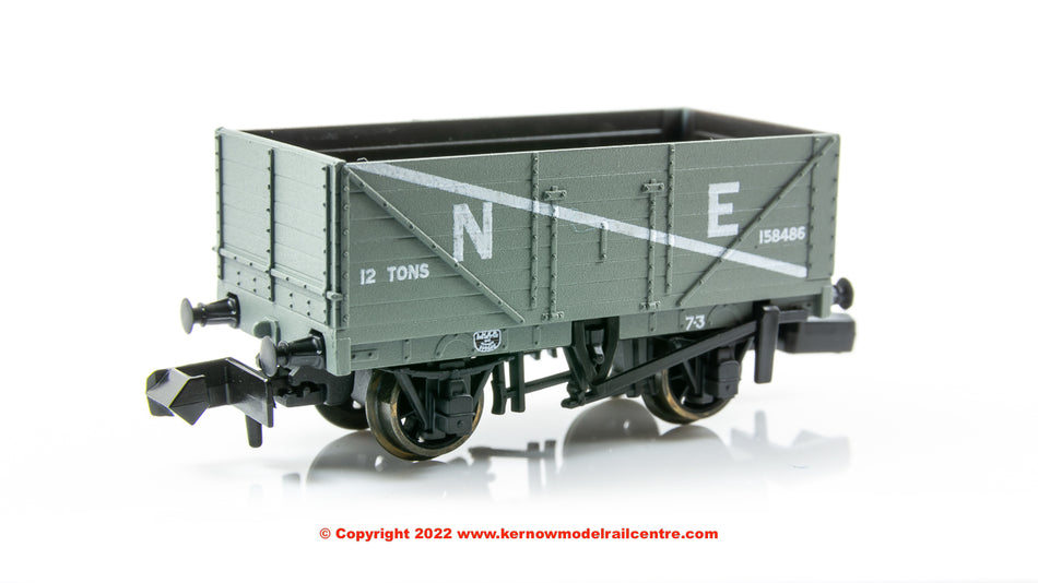 NR7001E Peco 9ft 7 Plank Open Wagon number 158486 in NE Grey