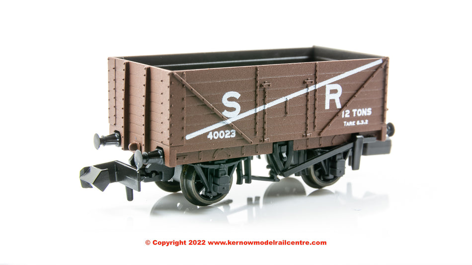 NR7002S Peco 9ft 7 Plank Open Wagon number 40023 in SR Brown