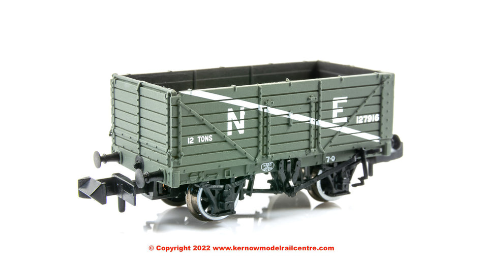 377-090 Graham Farish 7 Plank Wagon End Door number 127916