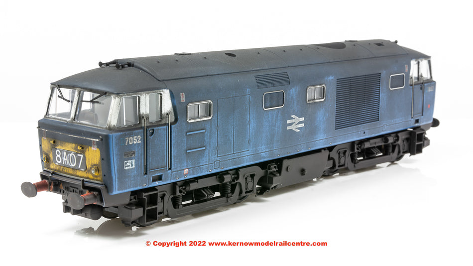 3534 Heljan Class 35 Hymek Diesel Locomotive number 7052