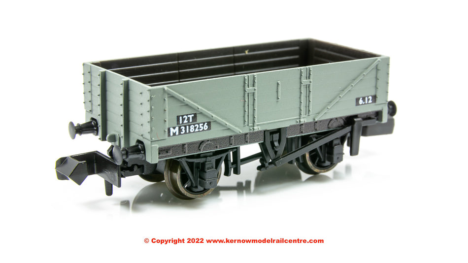 NR5004B Peco 9ft 5 Plank Open Wagon number M318256 in BR Grey