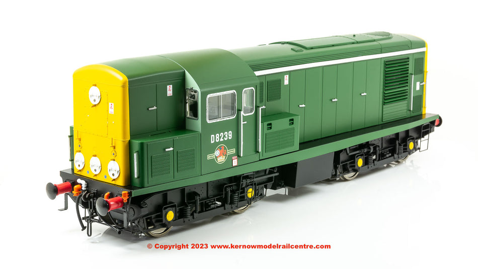 E84708 EFE Rail Class 15 D8239 BR Green (Full Yellow Ends)