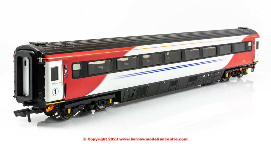 R40248 Hornby Mk3 Trailer First TF Coach number 41099 LNER