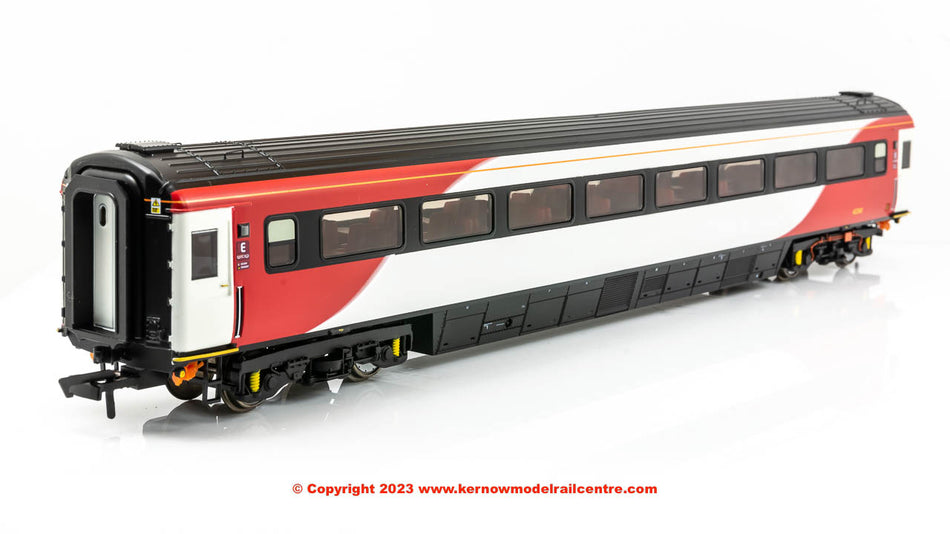 R40249A Hornby Mk3 Trailer Standard TS Coach 42198 LNER