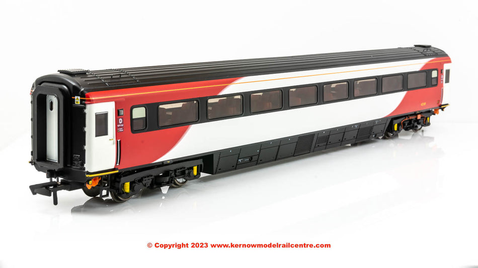 R40249B Hornby Mk3 Trailer Standard TS Coach 42240 LNER