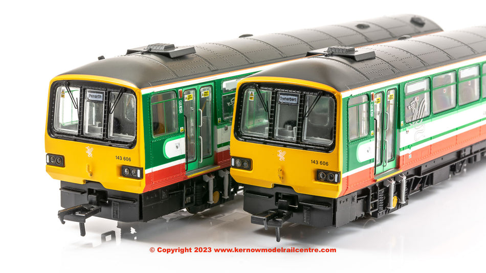 E83026 EFE Rail Class 143 2-Car DMU 143606 Valley Lines