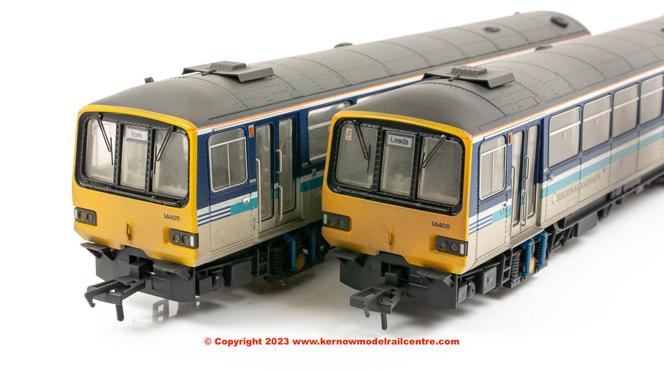 E83033 EFE Rail Class 144 2-Car DMU 144011 Regional Railways