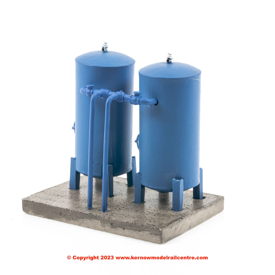 44-0112 Bachmann Scenecraft Cylindrical Tanks