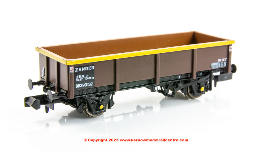 N-ZKV-102 Revolution Trains ZKV Zander Wagon number DB390132