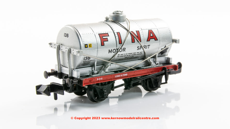 373-658 Graham Farish 14T Tank Wagon 'Fina' Silver