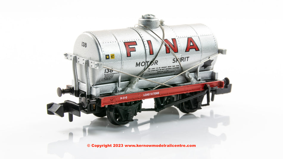 373-658 Graham Farish 14T Tank Wagon 'Fina' Silver