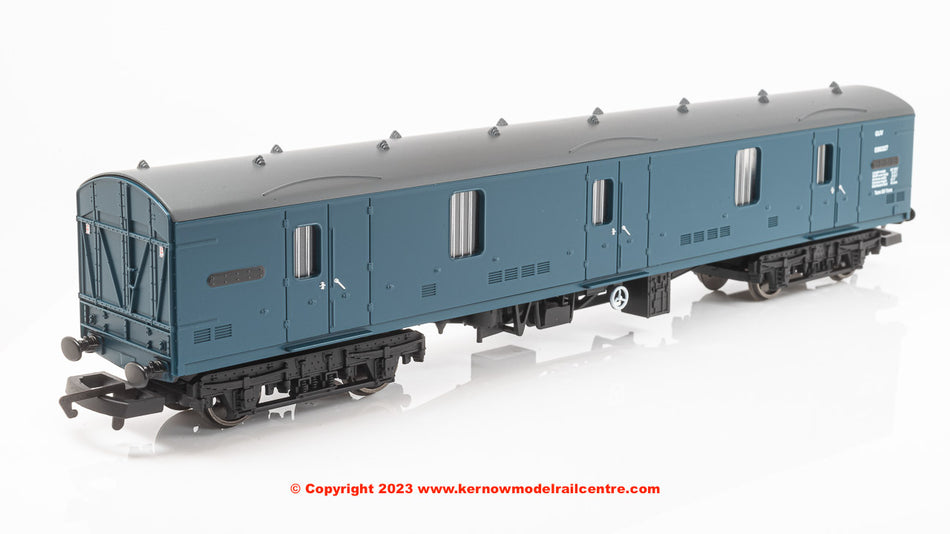 R60091 Hornby BR Mk1 General Utility Vehicle GUV in BR Blue