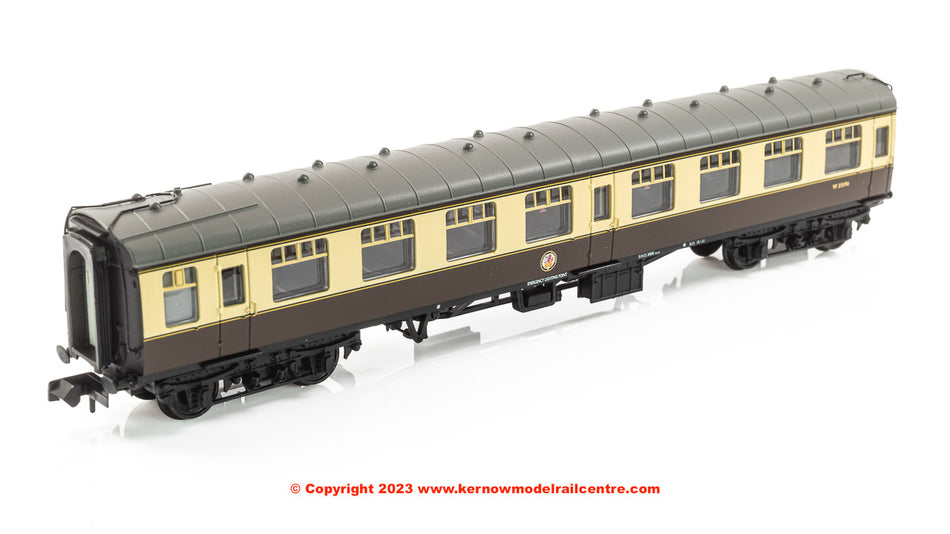 374-064E Graham Farish BR Mk1 SK Second Corridor