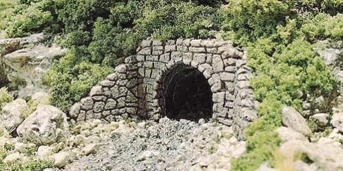 C1164 Woodland Scenics Culvert Random Stone