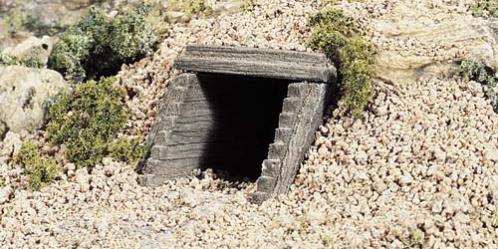 C1165 Woodland Scenics Culvert Timber