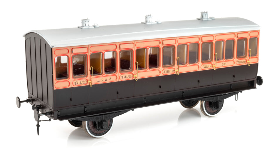 7P-020-150L Dapol Stroudley 4 Wheel LSWR suburban oil lit All 3r