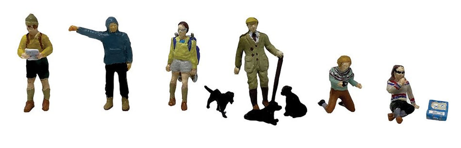 36-429 Bachmann Scenecraft Hikers and Dog Walkers