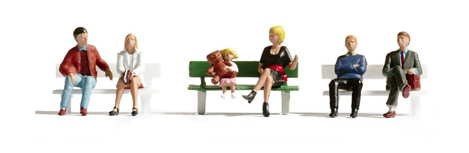 36530 Noch Sitting People