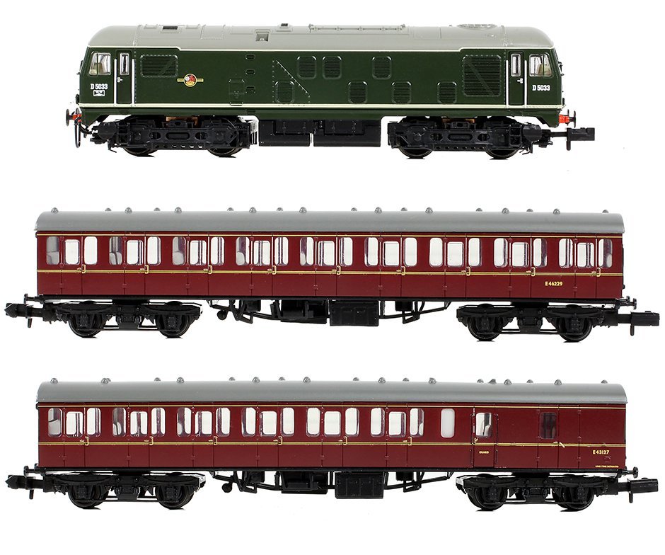 370-062 Graham Farish Suburban Sulzer Train Set