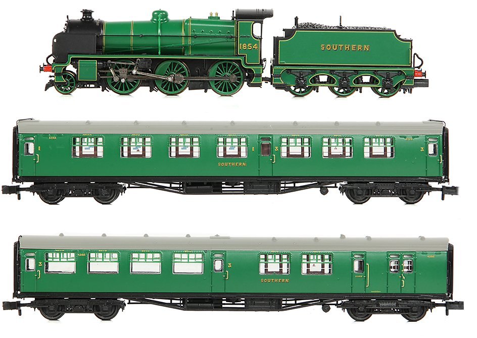 370-165 Graham Farish The Thanet Flyer Train Set