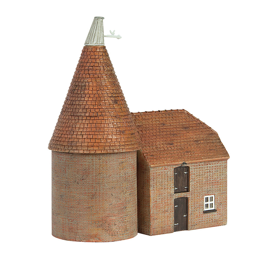42-0146B Graham Farish Scenecraft Oast House Blue