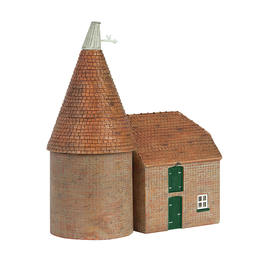 42-0146G Graham Farish Scenecraft Oast House Green