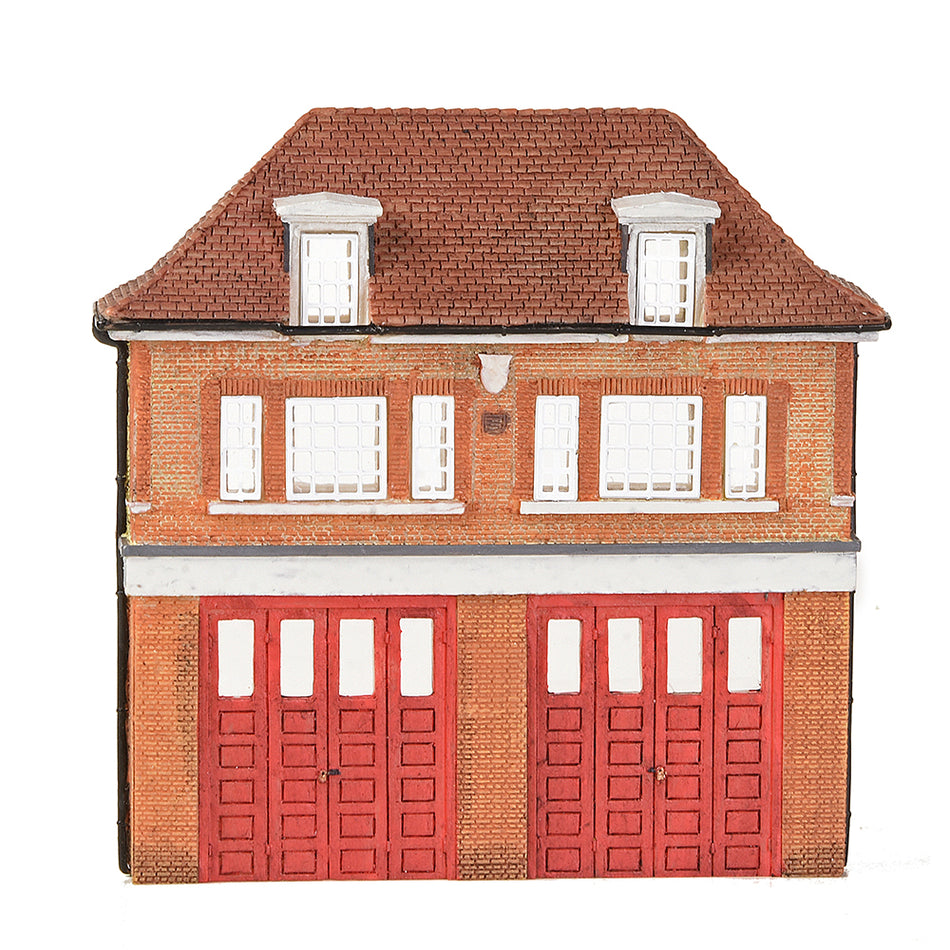 42-240 Graham Farish Scenecraft Low Relief Fire Station