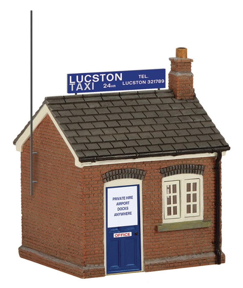 44-0129 Bachmann Scenecraft Lucston Taxi Office