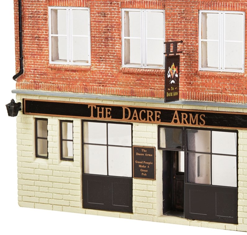 44-0208 Bachmann Scenecraft Low Relief Dacre Arms Pub