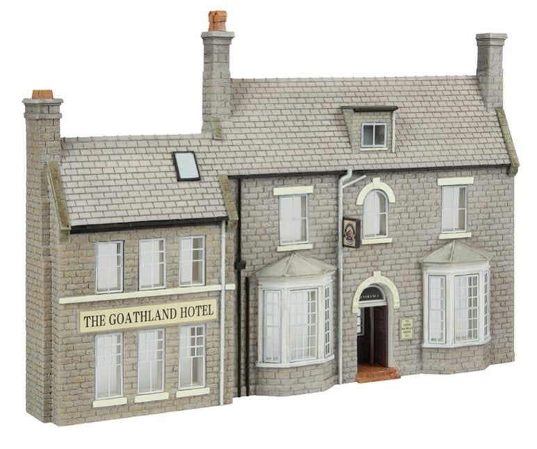 44-0210 Bachmann Scenecraft Low Relief Goathland Hotel